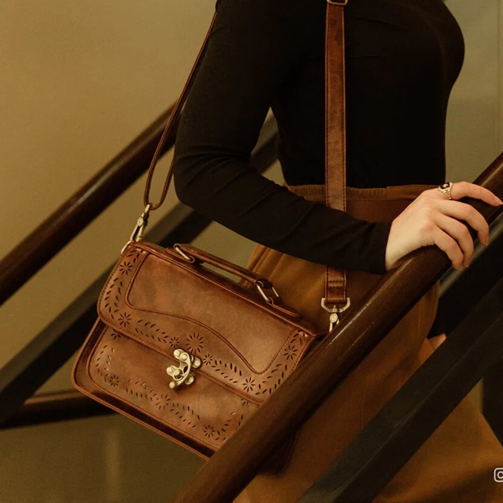[Brand New] Vintage Messenger Bag